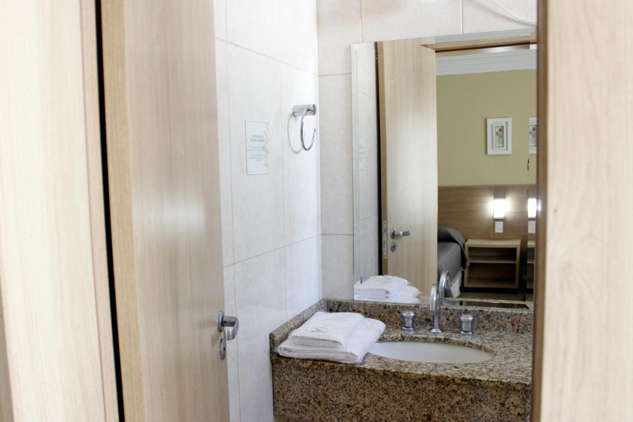 Francisco Beltrão Palace Hotel Esterno foto