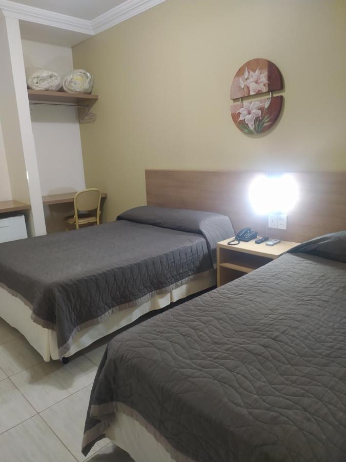 Francisco Beltrão Palace Hotel Esterno foto